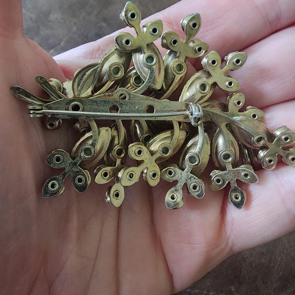 Vintage brooch green and white - Picture 2 of 5